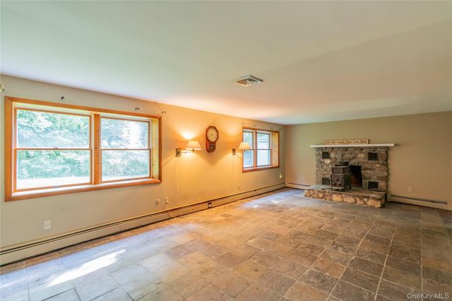 40 Bloomer Road, Lagrangeville, NY 12540