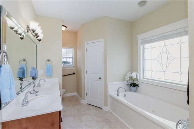 9050 Labrador Trail, Theodore, AL 36582