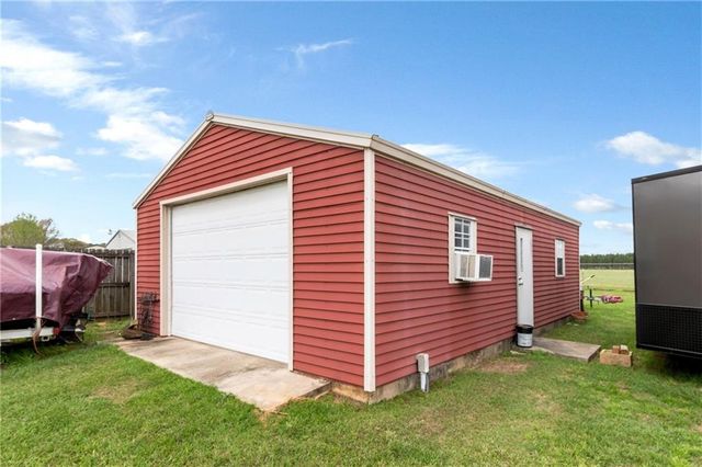 9050 Labrador Trail, Theodore, AL 36582