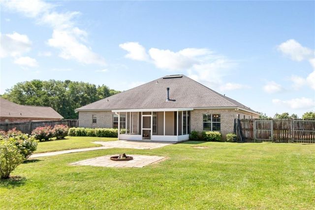9050 Labrador Trail, Theodore, AL 36582