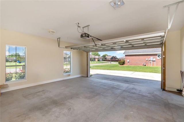 9050 Labrador Trail, Theodore, AL 36582