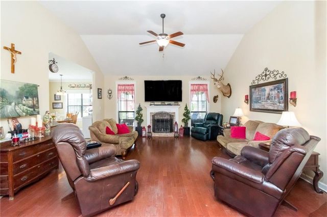 9050 Labrador Trail, Theodore, AL 36582