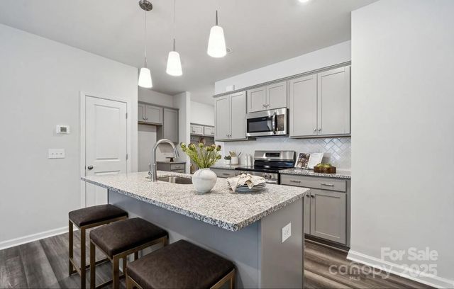 2928 Sloan Drive 21, Charlotte, NC 28208