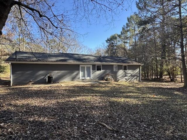 65 Fair Oaks Drive SE, Conyers, GA 30094