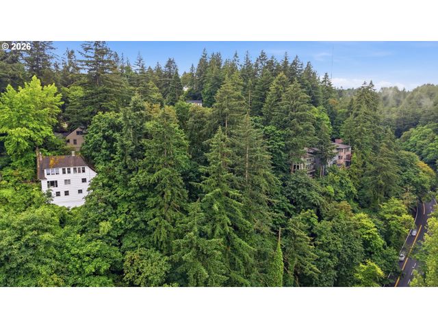 W BURNSIDE Rd 5, Portland, OR 97210