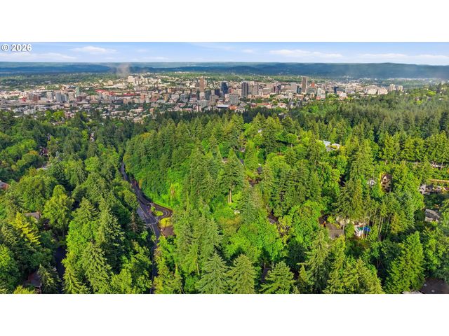 W BURNSIDE Rd 5, Portland, OR 97210