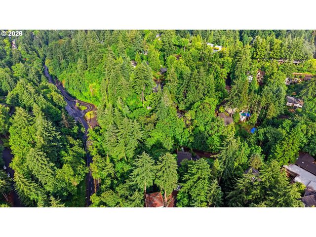 W BURNSIDE Rd 5, Portland, OR 97210