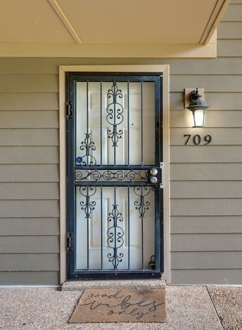 709 Ashlawn Pl, Nashville, TN 37211