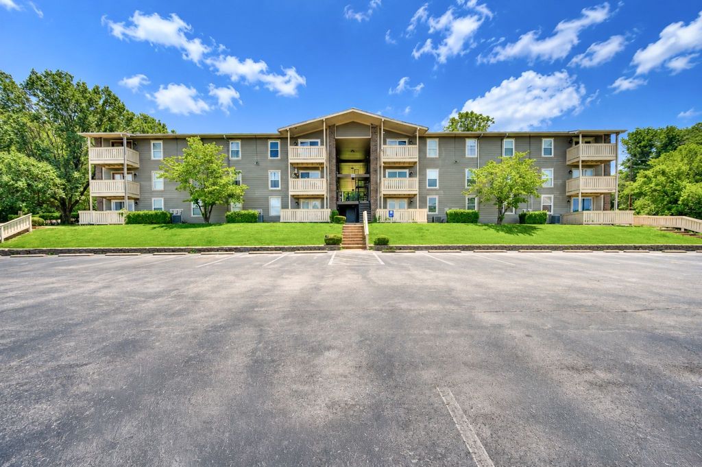 709 Ashlawn Pl, Nashville, TN 37211