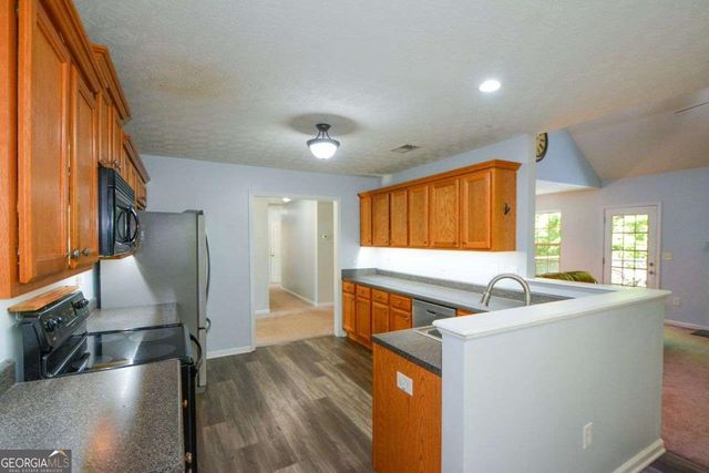 1324 Charleston Avenue, Commerce, GA 30529
