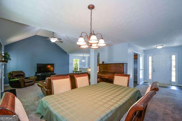 1324 Charleston Avenue, Commerce, GA 30529