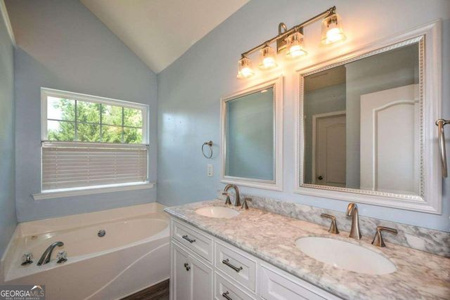 1324 Charleston Avenue, Commerce, GA 30529
