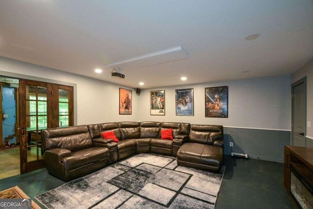 1324 Charleston Avenue, Commerce, GA 30529