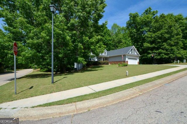 1324 Charleston Avenue, Commerce, GA 30529