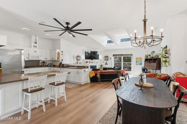 39 Nottingham Road, Westlake Village, CA 91361