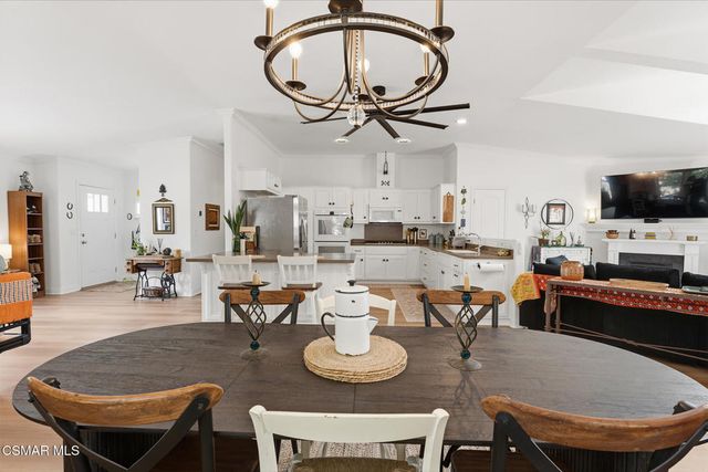 39 Nottingham Road, Westlake Village, CA 91361