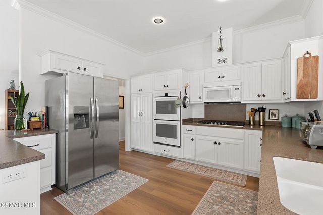 39 Nottingham Road, Westlake Village, CA 91361
