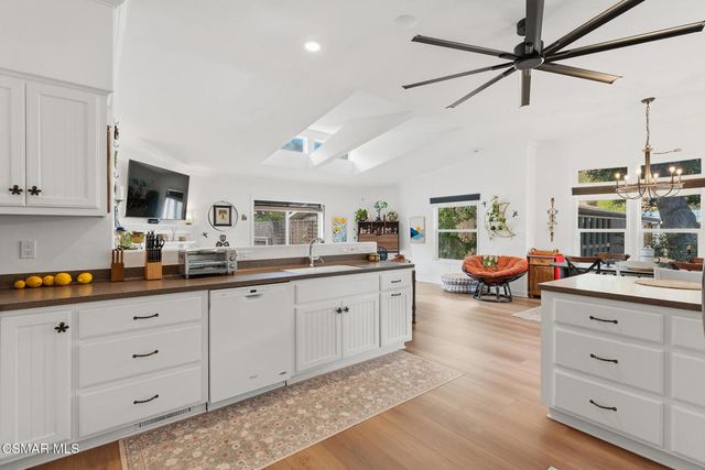 39 Nottingham Road, Westlake Village, CA 91361