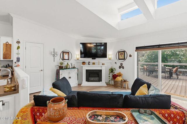 39 Nottingham Road, Westlake Village, CA 91361