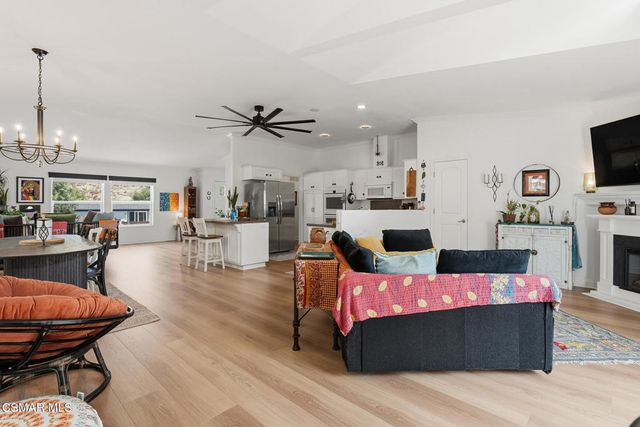39 Nottingham Road, Westlake Village, CA 91361