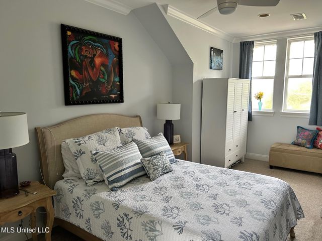 922 Porter Avenue, 206, Ocean Springs, MS 39564