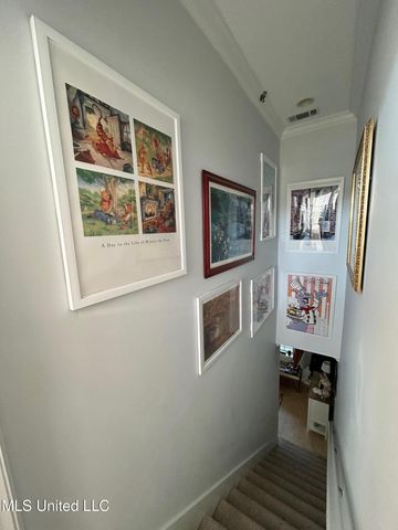 922 Porter Avenue, 206, Ocean Springs, MS 39564