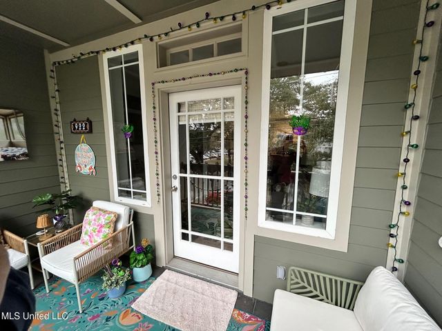 922 Porter Avenue, 206, Ocean Springs, MS 39564