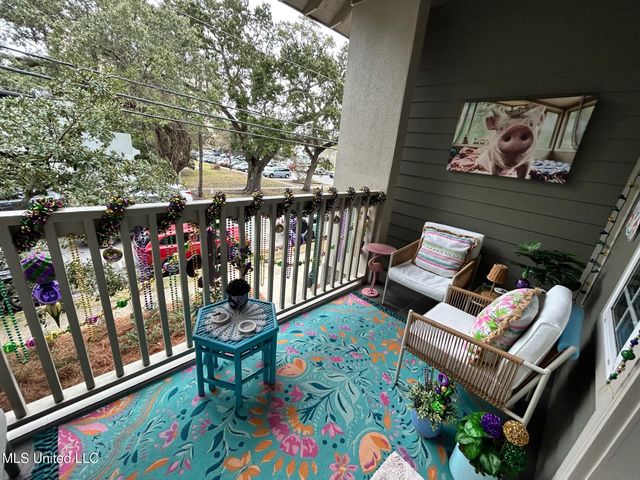 922 Porter Avenue, 206, Ocean Springs, MS 39564