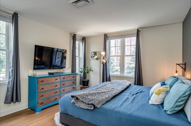 4040 Washington St 1, Boston, MA 02131