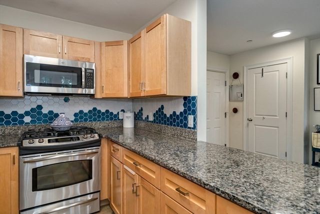 4040 Washington St 1, Boston, MA 02131
