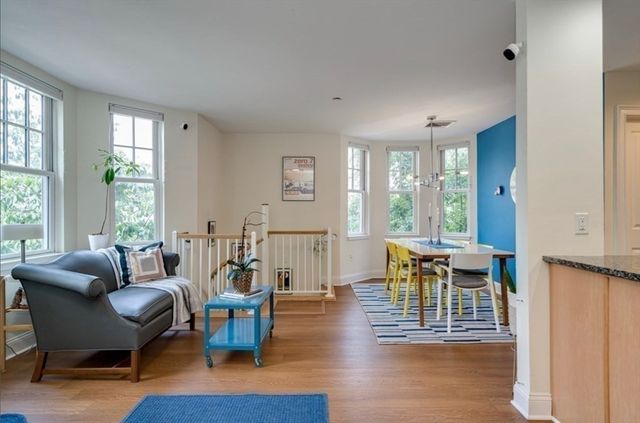 4040 Washington St 1, Boston, MA 02131