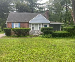 107 Rollins Street, Springfield, MA 01109