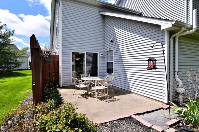 7281 Lilac Court 13B, North Olmsted, OH 44070