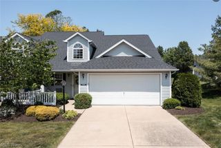 7281 Lilac Court 13B, North Olmsted, OH 44070