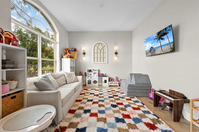 13229 SW 28th St, Miramar, FL 33027