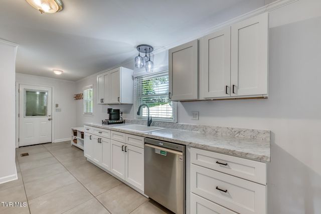 2208 Wyndale Road, Johnson City, TN 37604