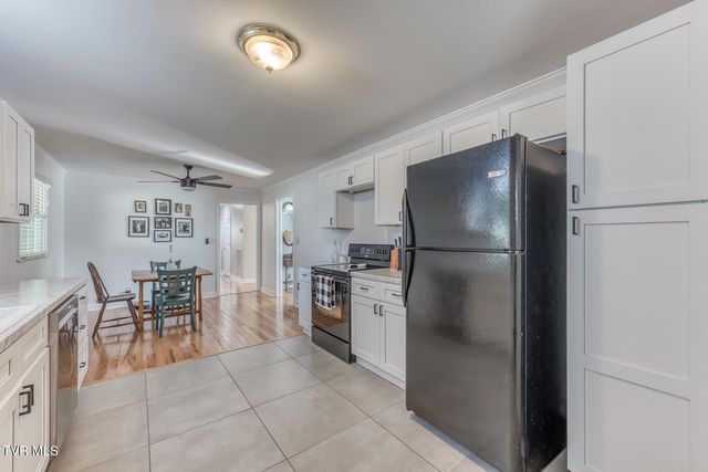 2208 Wyndale Road, Johnson City, TN 37604