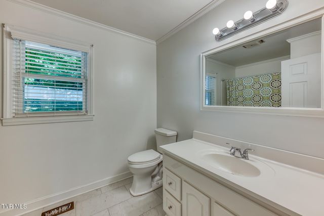 2208 Wyndale Road, Johnson City, TN 37604