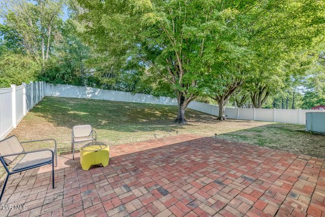 2208 Wyndale Road, Johnson City, TN 37604