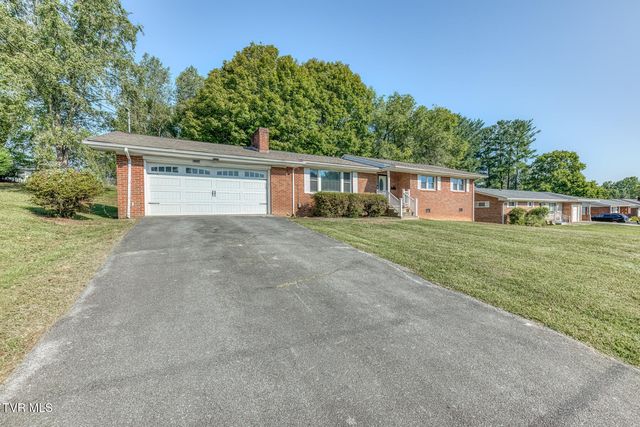 2208 Wyndale Road, Johnson City, TN 37604