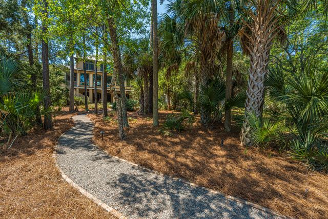 1937 N Creek Drive, Mount Pleasant, SC 29466