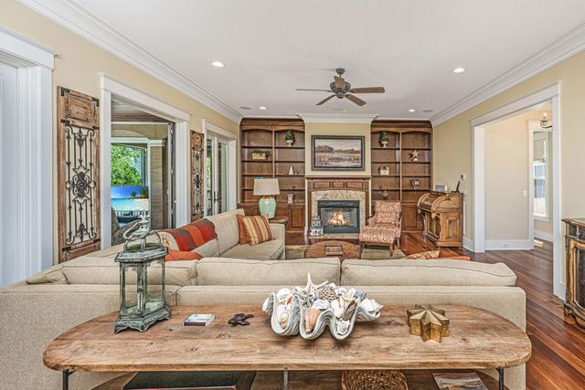 1937 N Creek Drive, Mount Pleasant, SC 29466