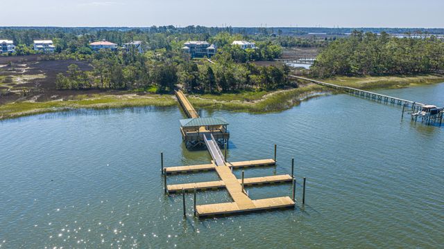 1937 N Creek Drive, Mount Pleasant, SC 29466