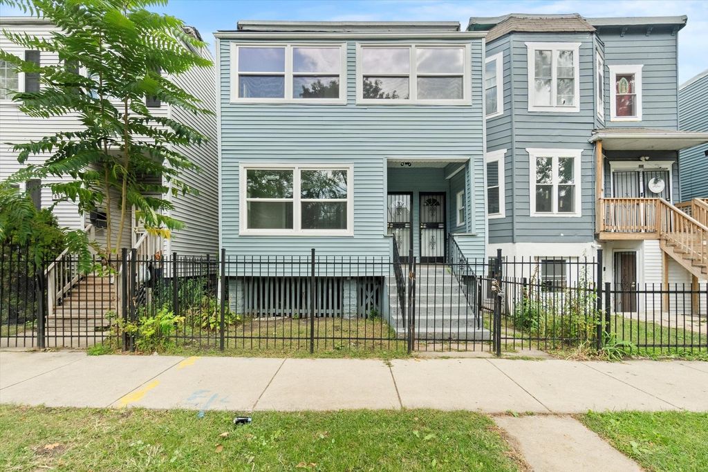 820 E 89th Place, Chicago, IL 60619
