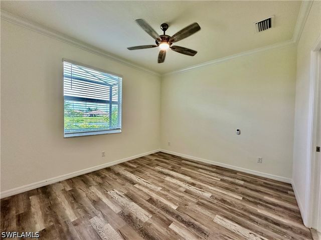 1823 Alameda DR, Naples, FL 34120