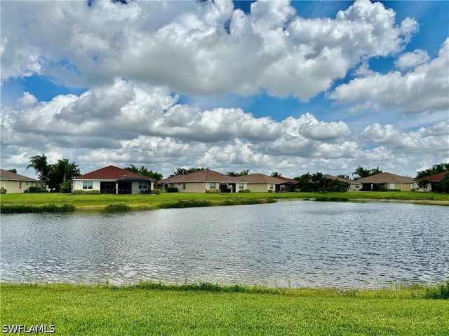 1823 Alameda DR, Naples, FL 34120