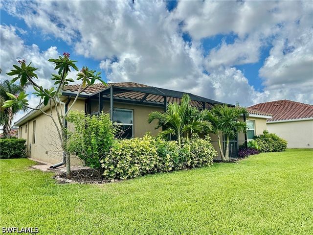 1823 Alameda DR, Naples, FL 34120