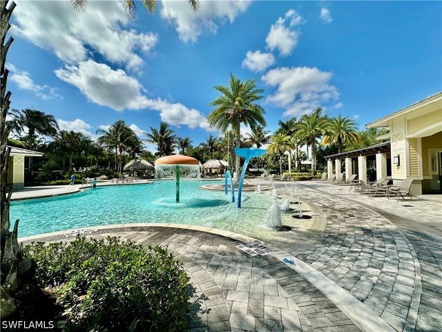 1823 Alameda DR, Naples, FL 34120