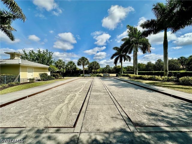1823 Alameda DR, Naples, FL 34120