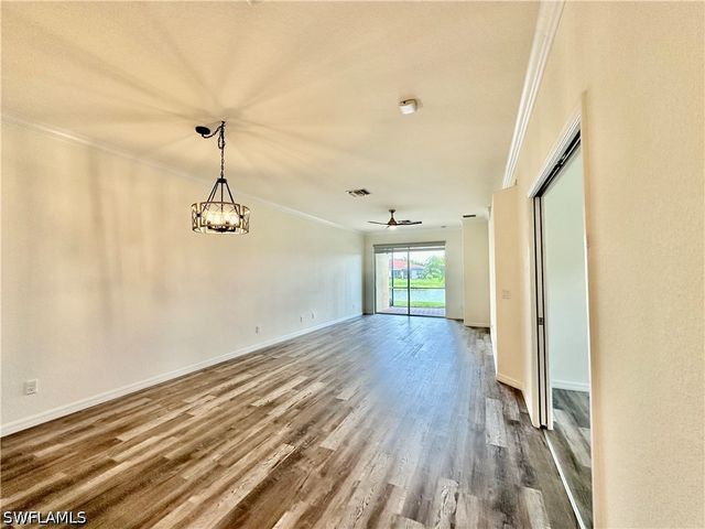 1823 Alameda DR, Naples, FL 34120